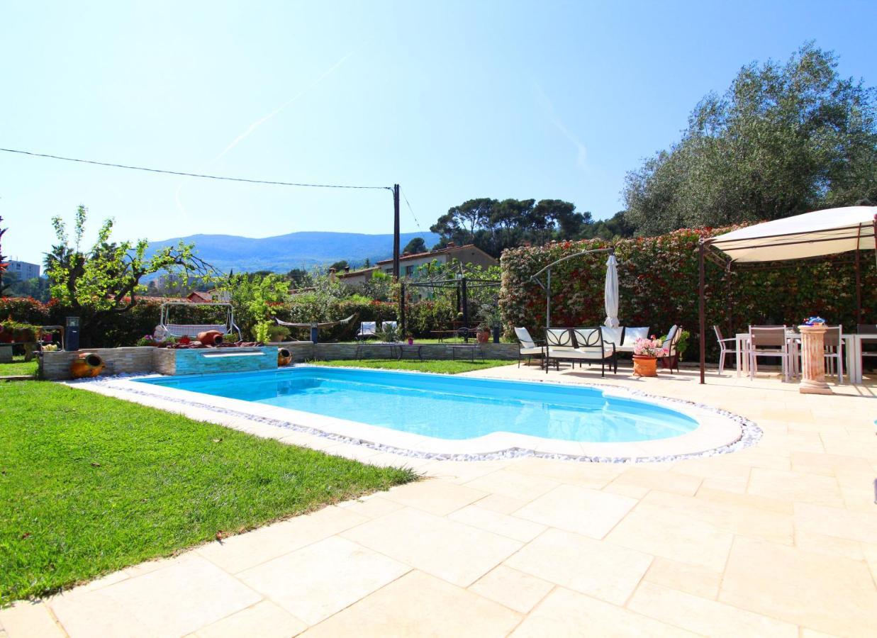 Coin Azur Des Amoureux Карро Экстерьер фото